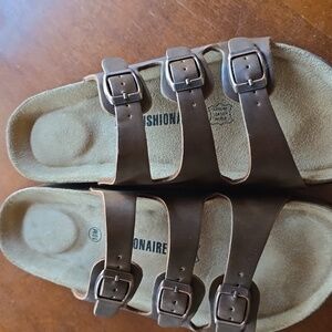 NWOT CUSHIONAIRE Women's Lela Cork footbed Sandal Brown Oily Size 10